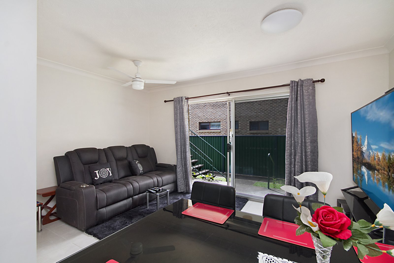 3/17 Honeysuckle Street TWEED HEADS WEST 2