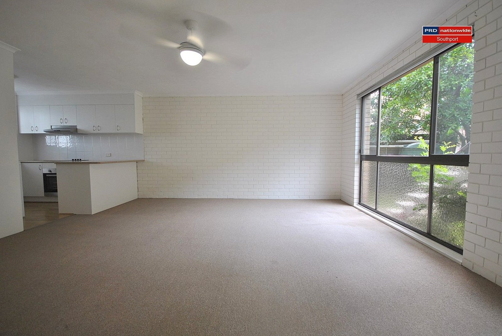 3/17 Huth Street LABRADOR 6