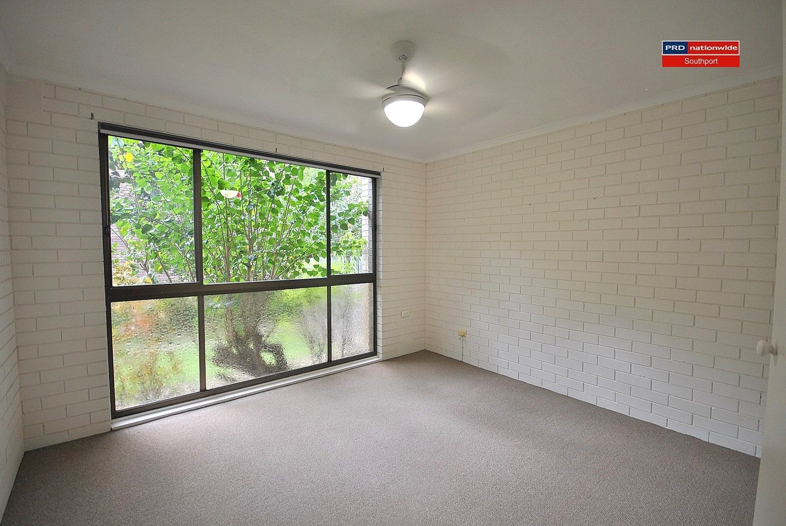 3/17 Huth Street LABRADOR 8