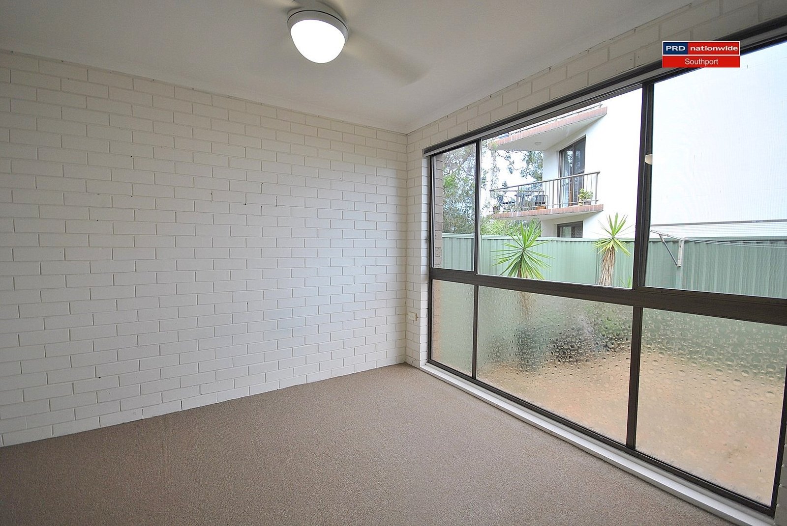 3/17 Huth Street LABRADOR 9