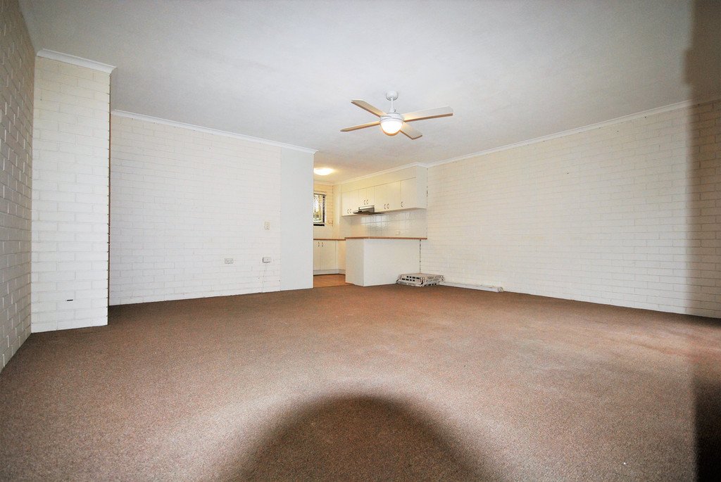 3/17 Huth Street LABRADOR 7