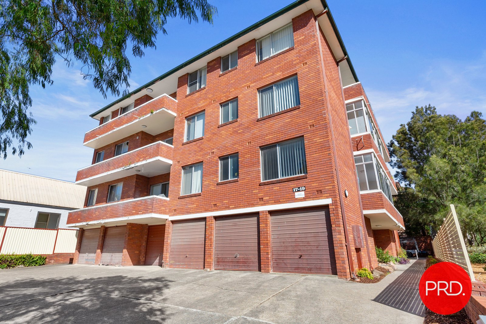 3/17 Short Street CARLTON 12