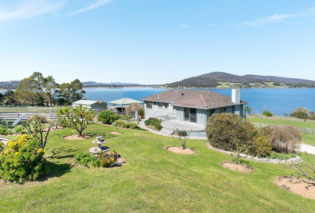 317 South Arm Road LAUDERDALE 3