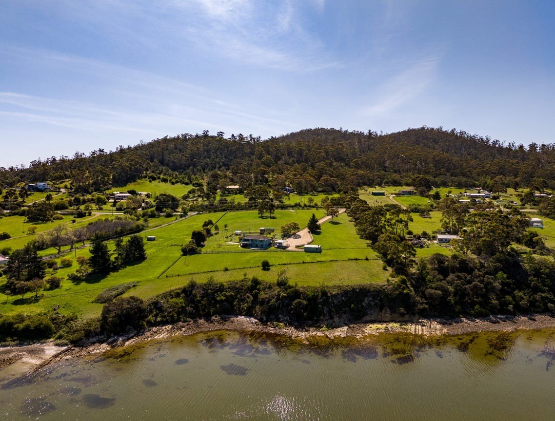 317 South Arm Road LAUDERDALE 27