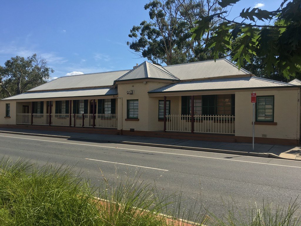 317 Wodonga Place SOUTH ALBURY 1