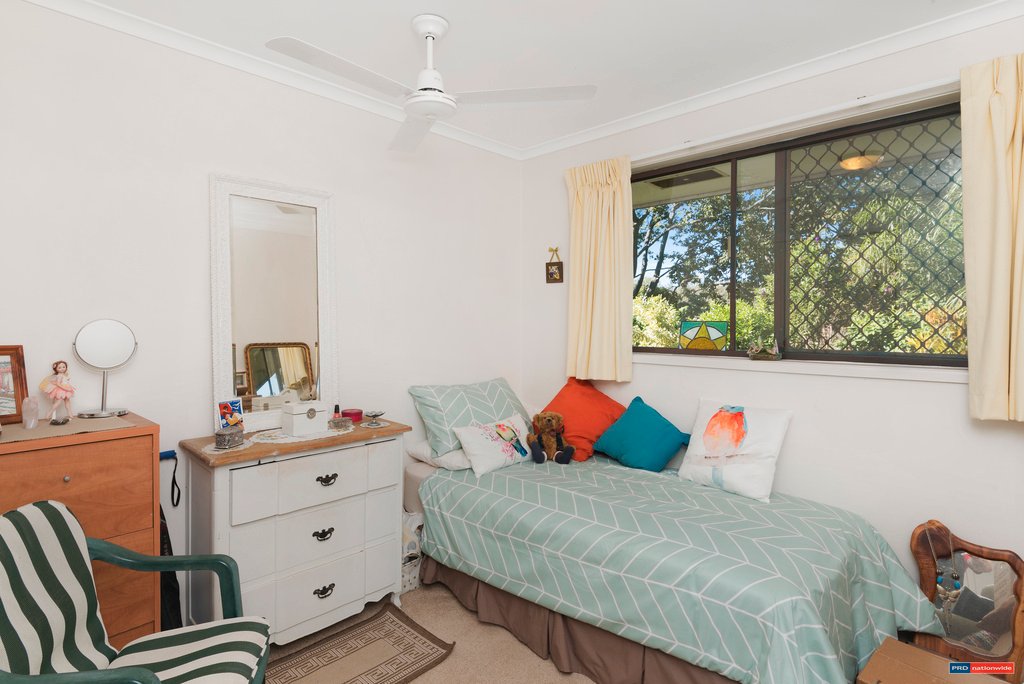 3/170 Bardon Avenue BURLEIGH WATERS 9