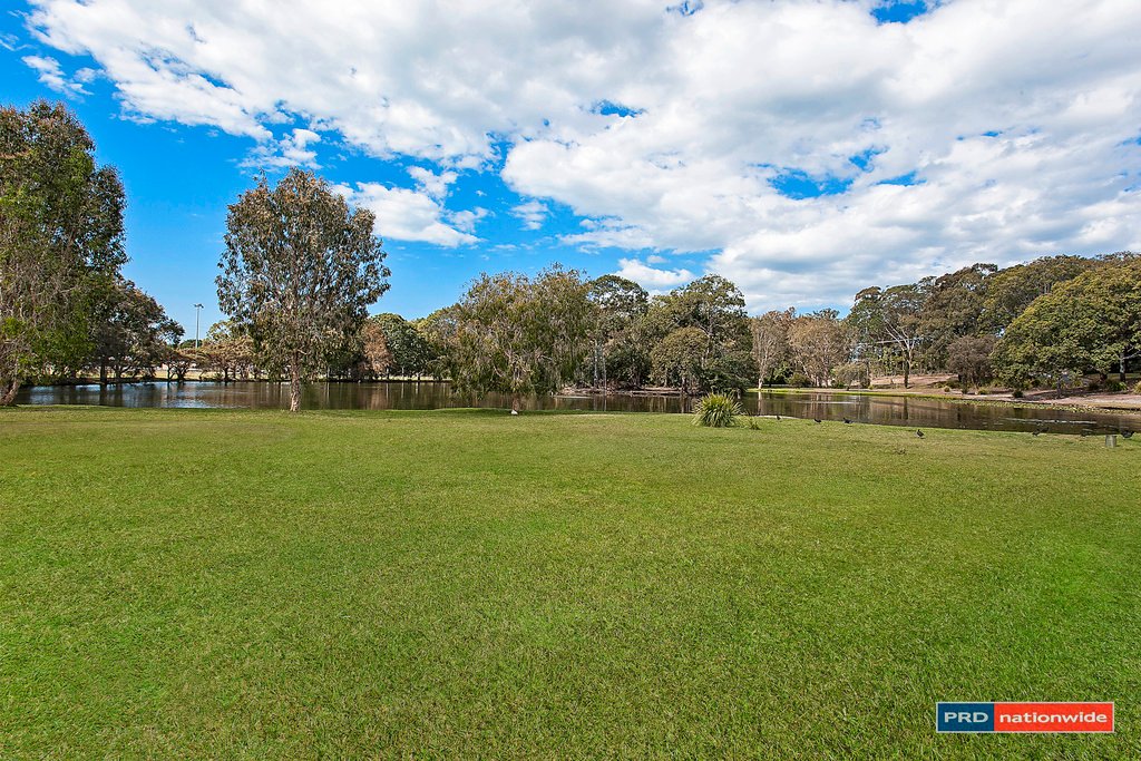 3/170 Bardon Avenue BURLEIGH WATERS 16