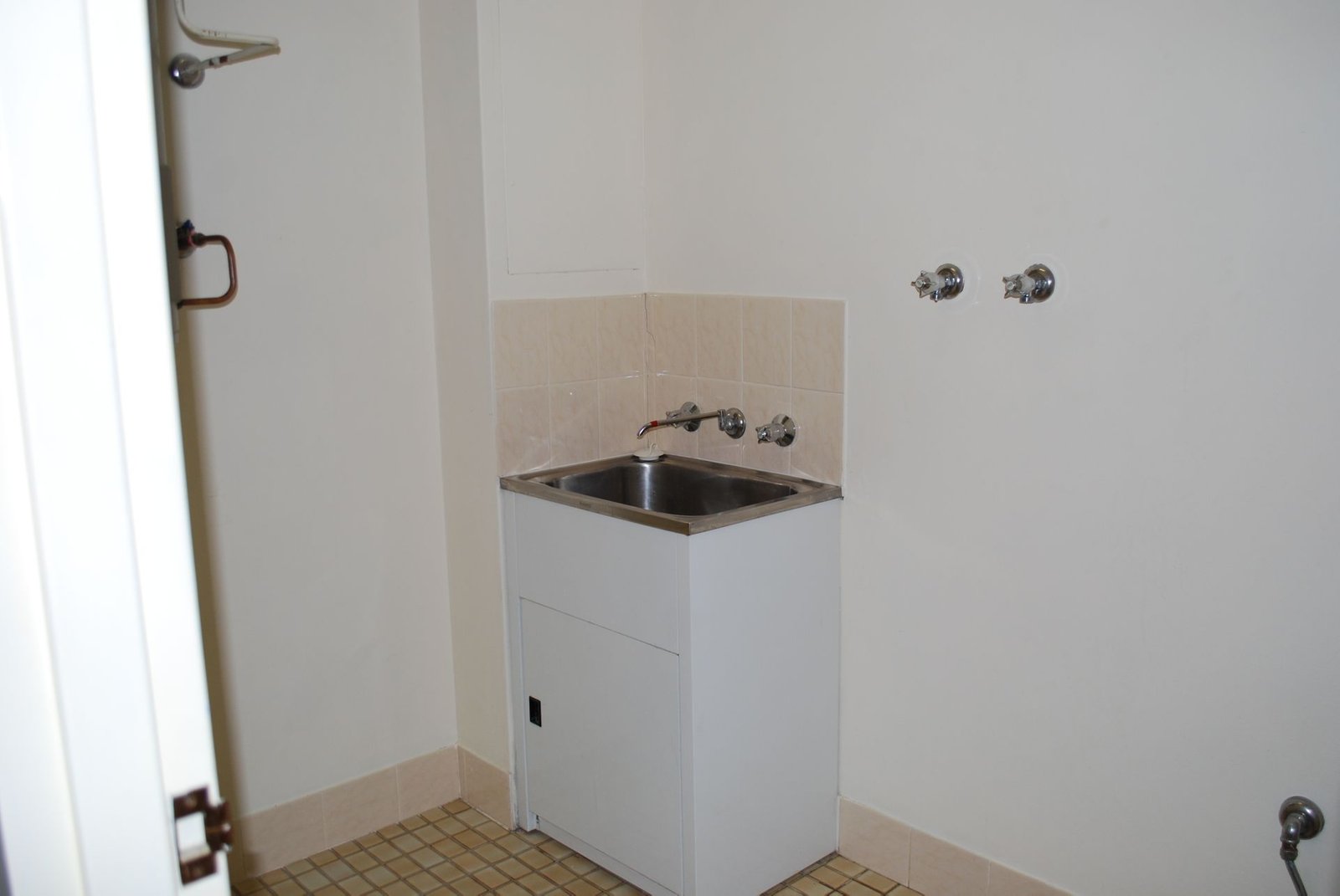 3/171 Russell Avenue DOLLS POINT 6