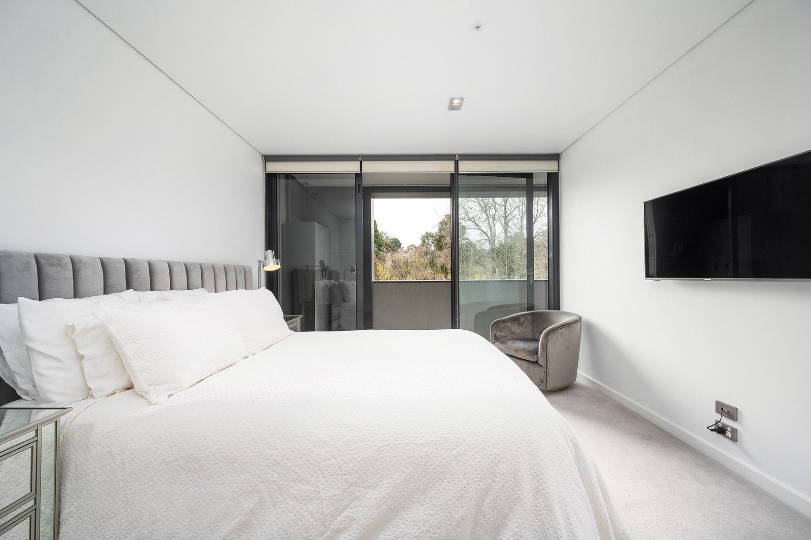 Real Estate and Property in 317/250 St Kilda Road, Southbank, VIC