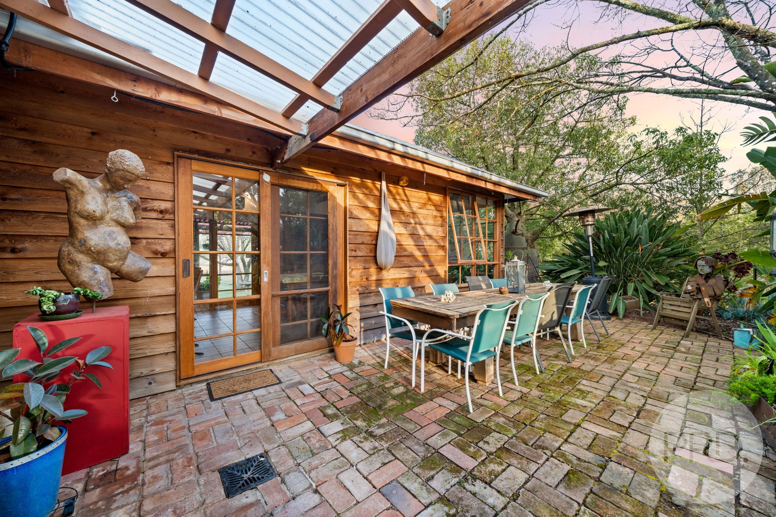 3174 Holbrook Road MANGOPLAH 17