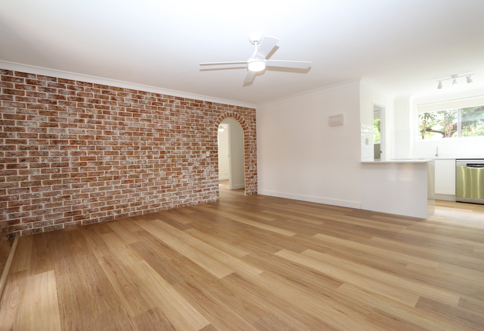 3/175 Muir Street LABRADOR 1