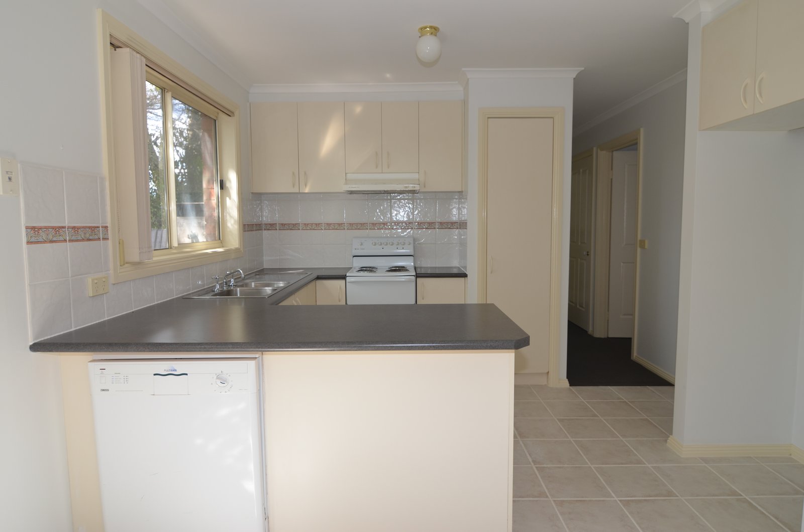 Gallery: 3/178 Matthews Road