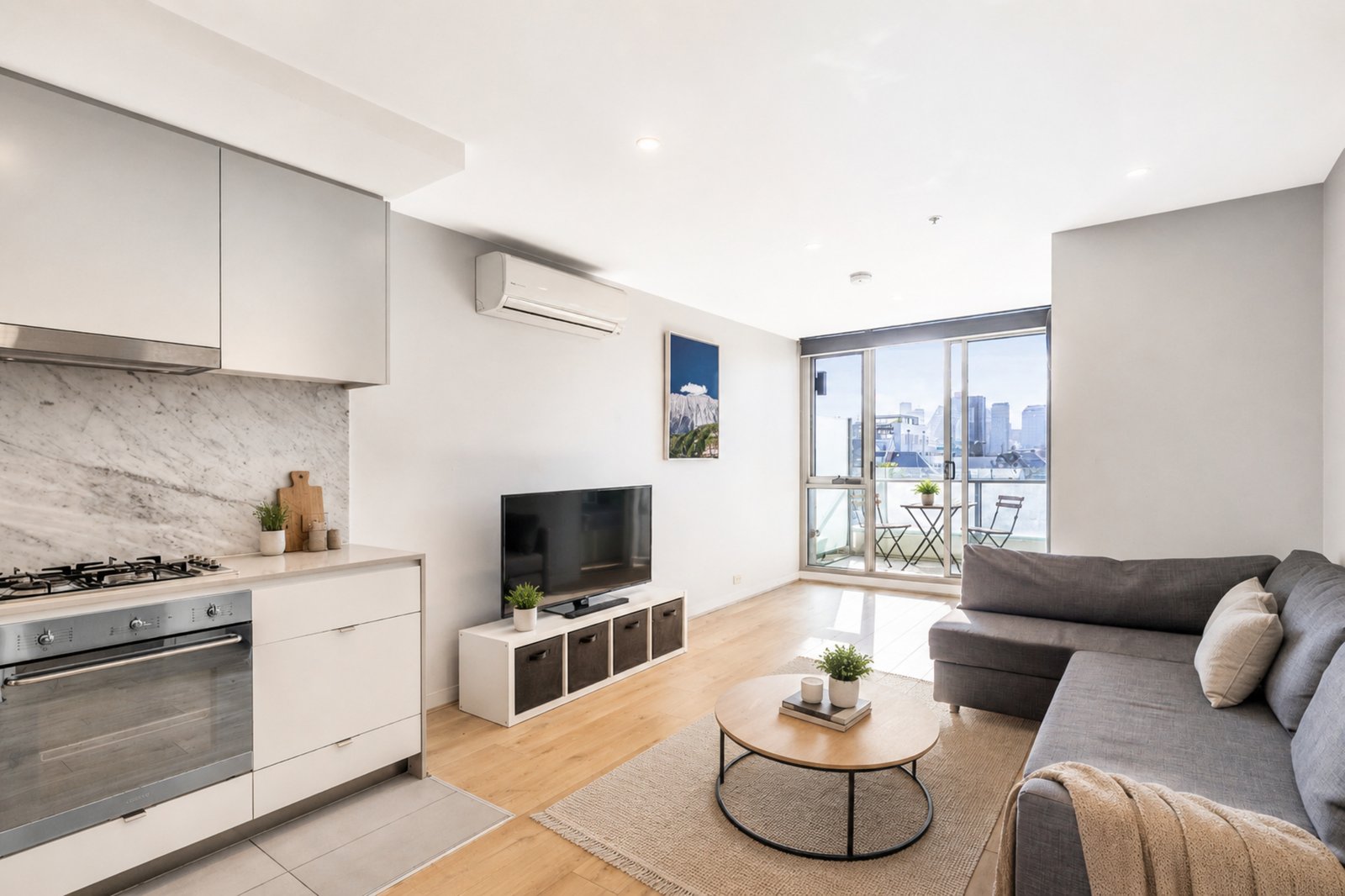 Gallery: 317/99 Dow Street