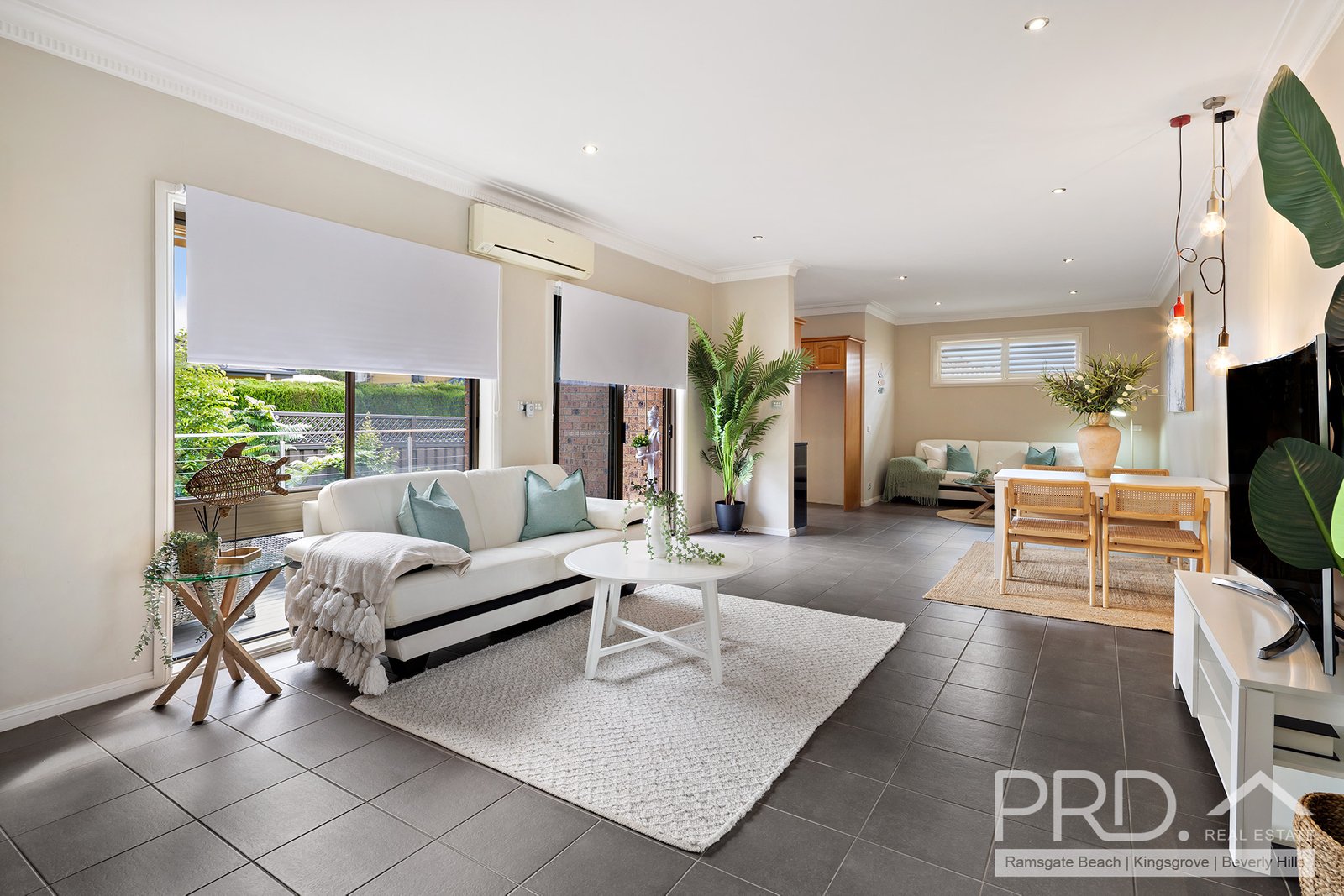 3/18-20 Russell Avenue SANS SOUCI 1