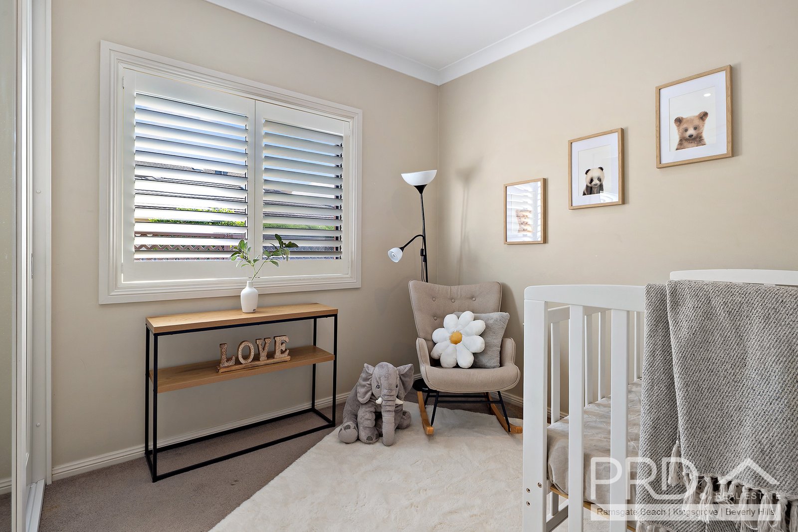 3/18-20 Russell Avenue SANS SOUCI 8