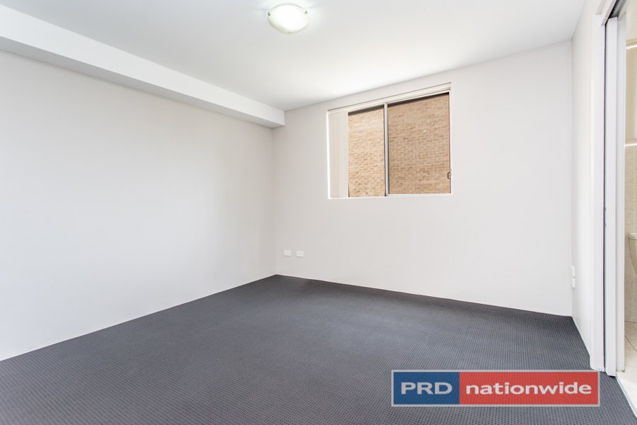 3/18-24 Higgins Street PENRITH 11