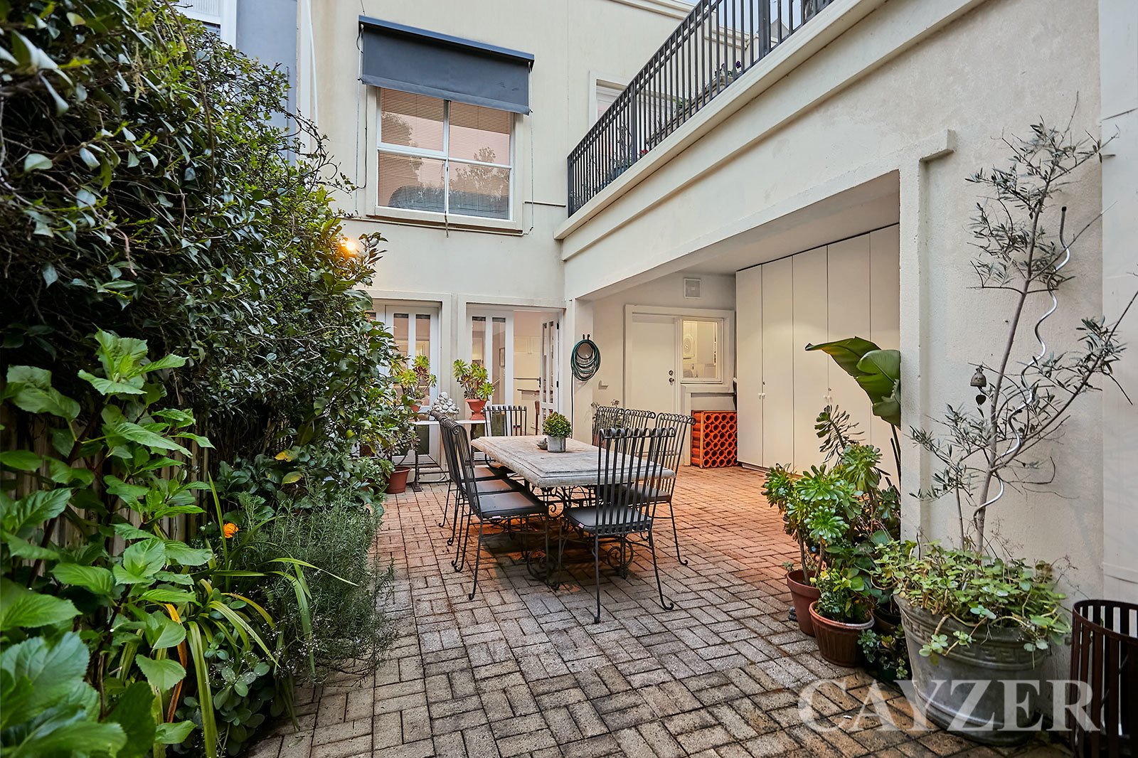 Gallery: 318 Canterbury Road