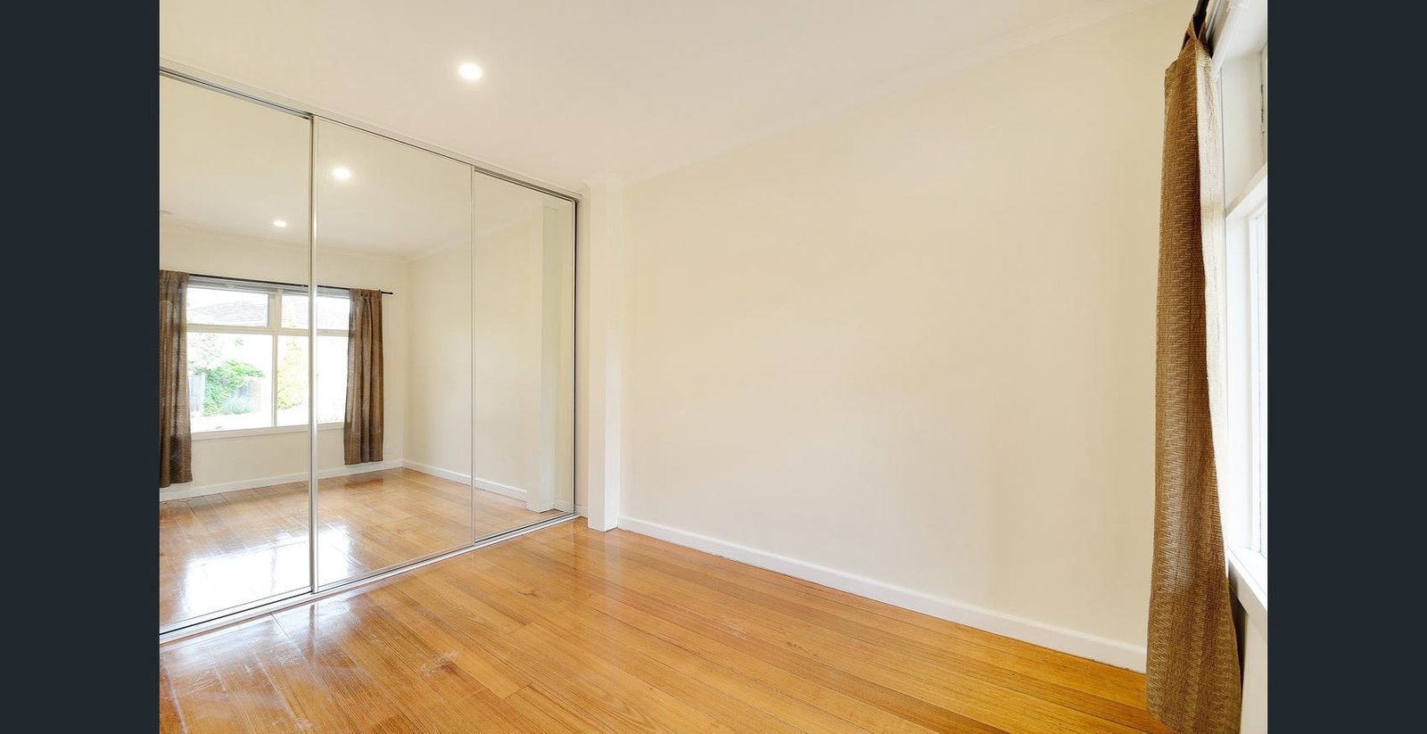 Gallery: 3/18 Flinders Street