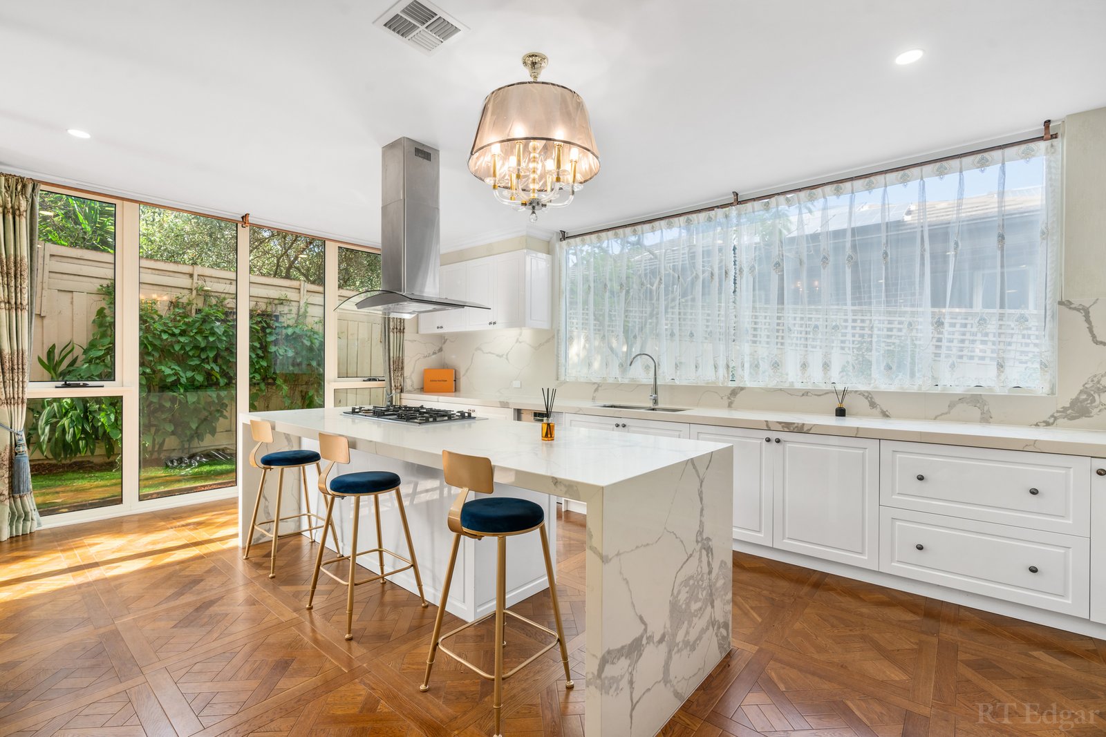 Real Estate and Property in 3/18 Grandview Road, Box Hill South, VIC