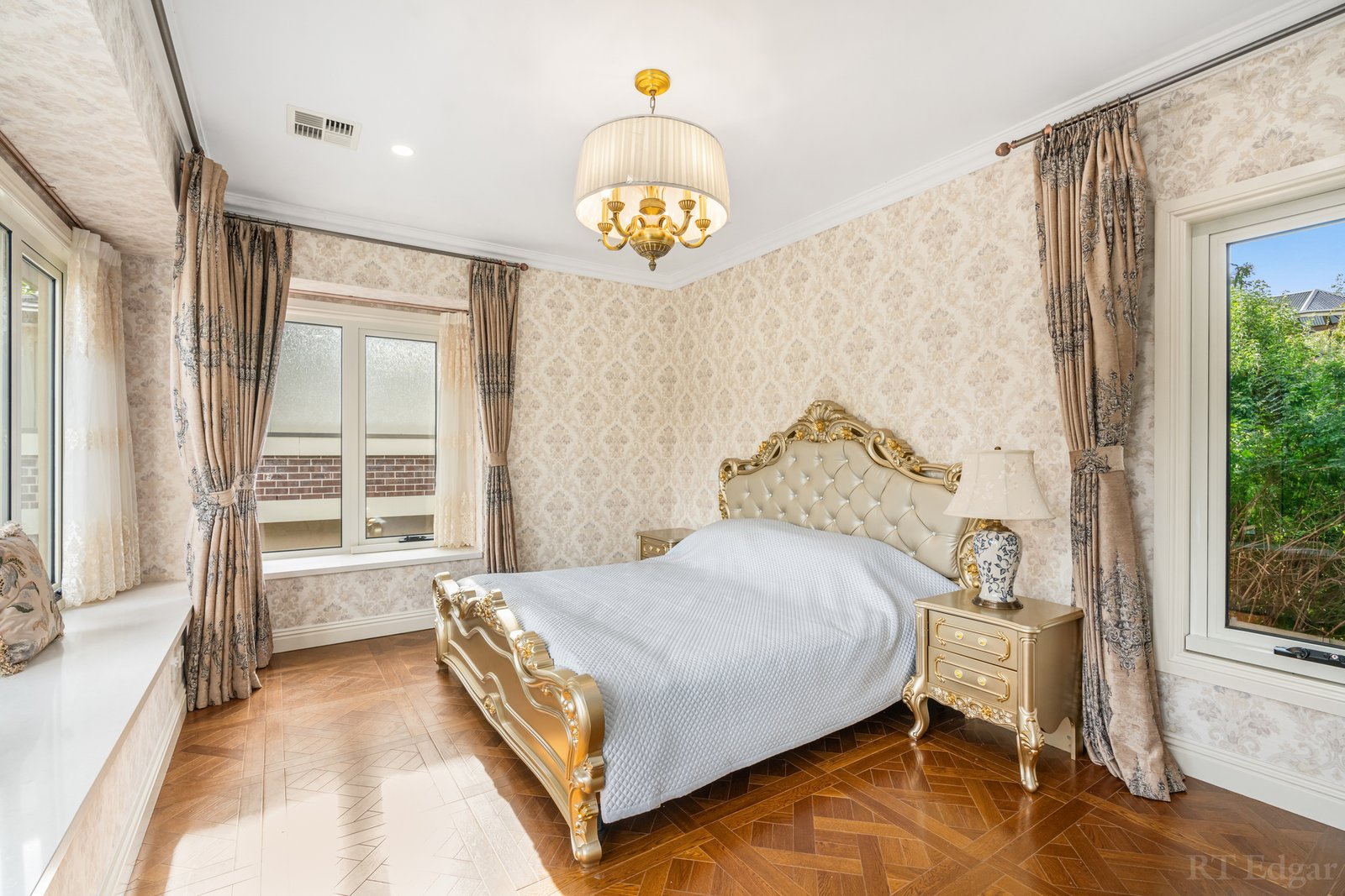 Real Estate and Property in 3/18 Grandview Road, Box Hill South, VIC