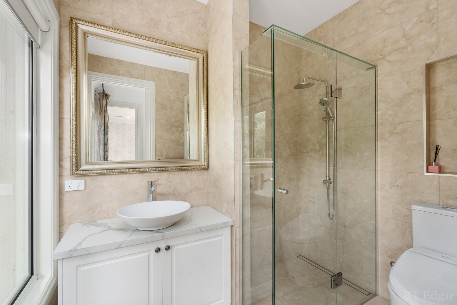 Real Estate and Property in 3/18 Grandview Road, Box Hill South, VIC