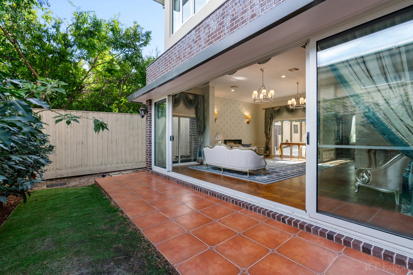 Real Estate and Property in 3/18 Grandview Road, Box Hill South, VIC