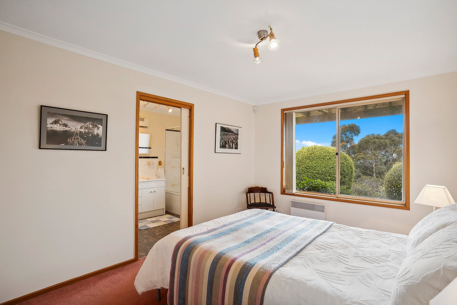 3/18 Hooper Crescent MOUNT STUART 9