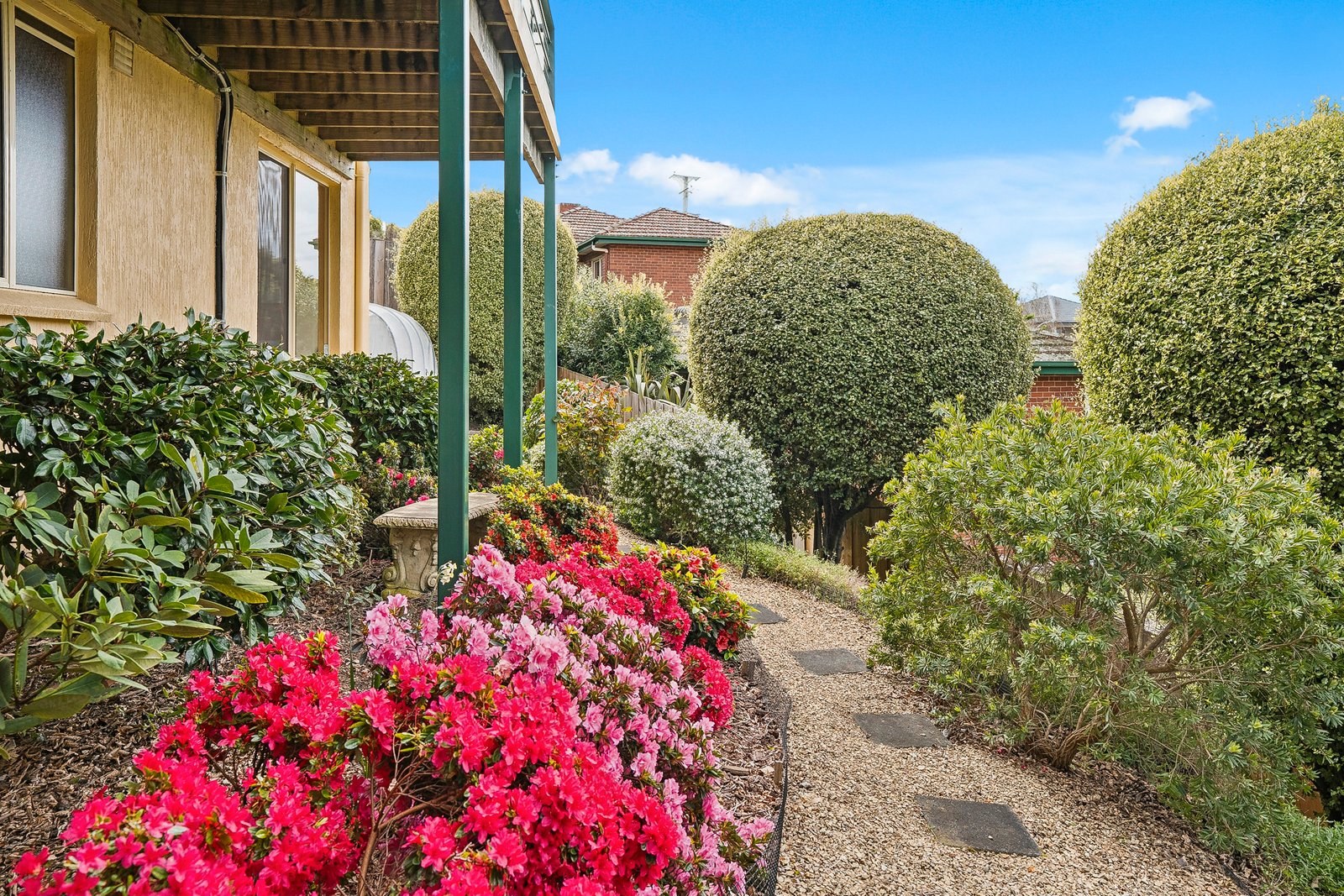 3/18 Hooper Crescent MOUNT STUART 12