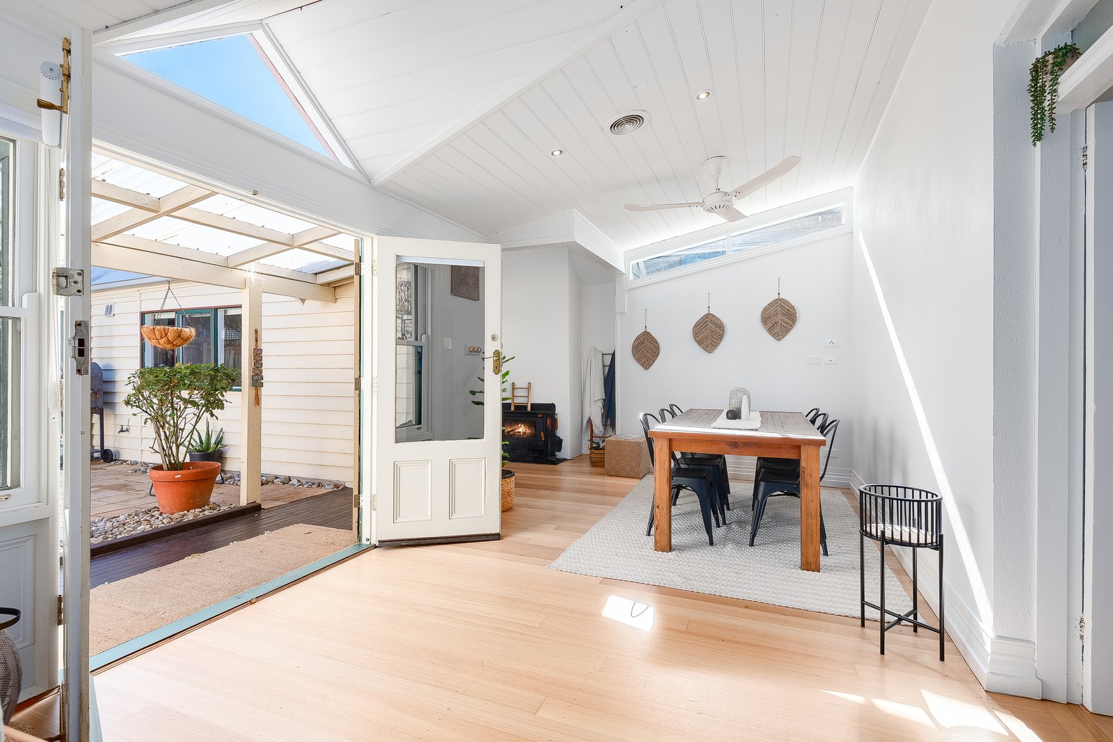 Gallery: 318 Latrobe Terrace