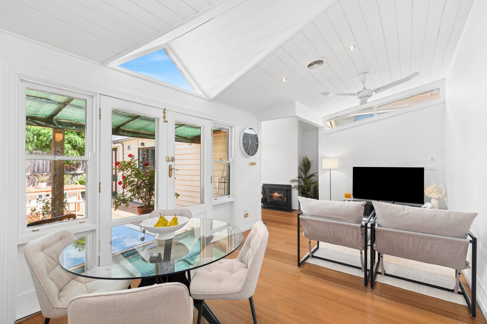 Gallery: 318 Latrobe Terrace