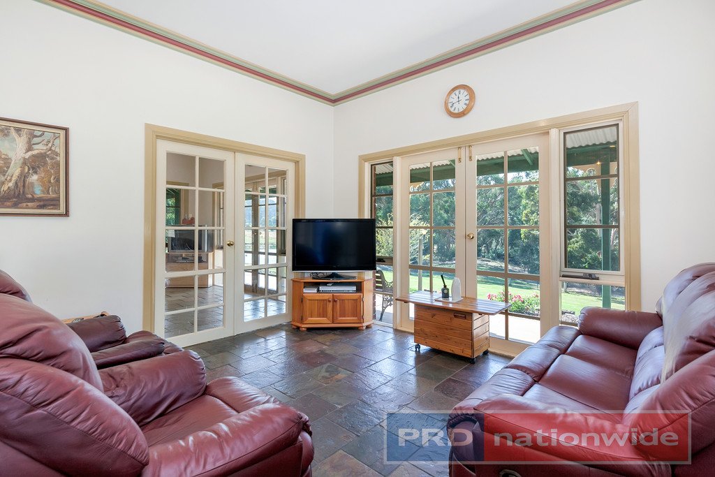 318 Moorabool West Road GORDON 8