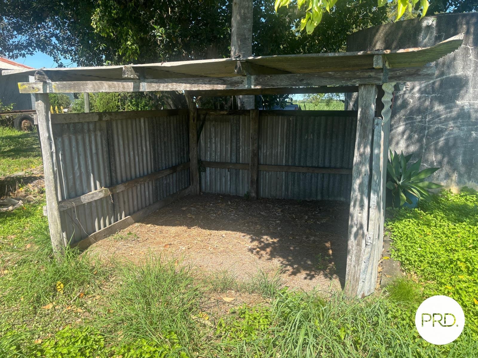 318 OAKENDEN SARINA Road OAKENDEN 15