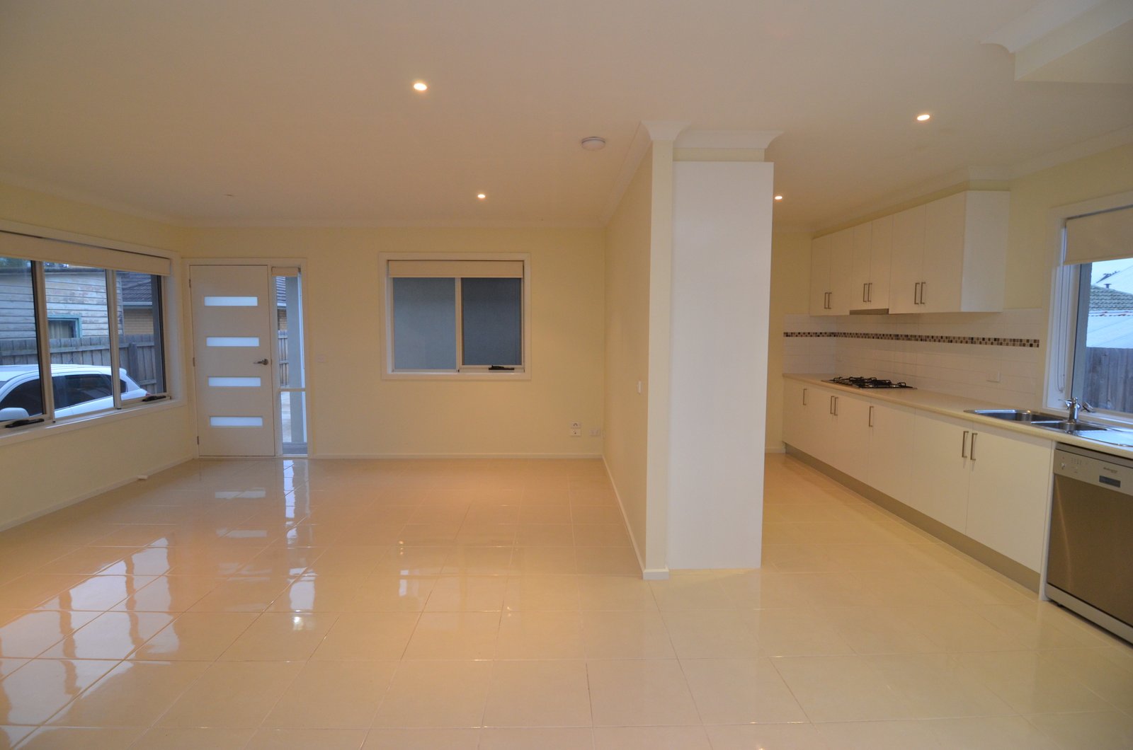 Gallery: 3/18 Portarlington Road