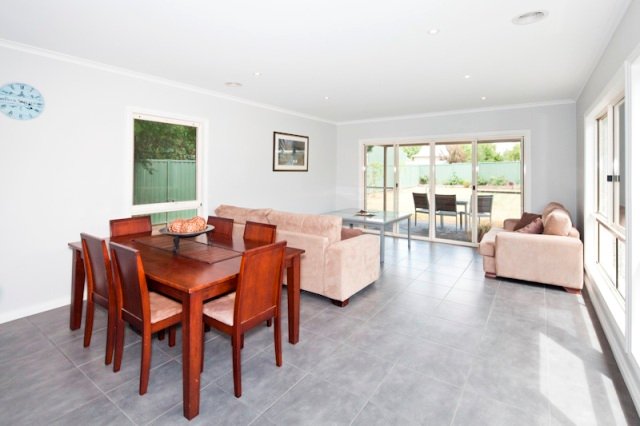 318 Raglan Street BALLARAT 9