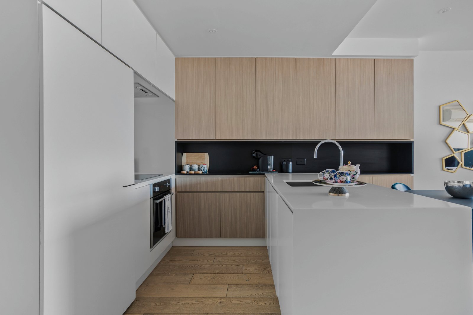Gallery: 318/1 Ascot Vale Road