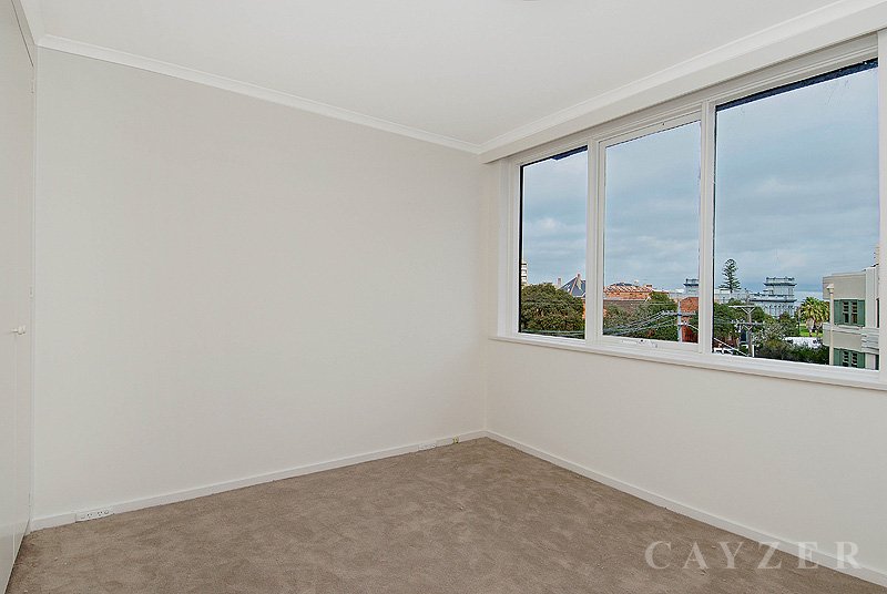 Gallery: 31/82 Park Street