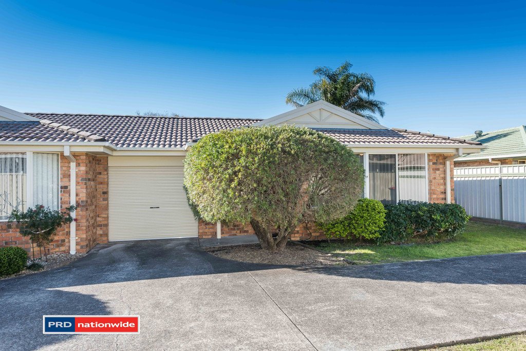 3/185 Rocky Point Road FINGAL BAY 1
