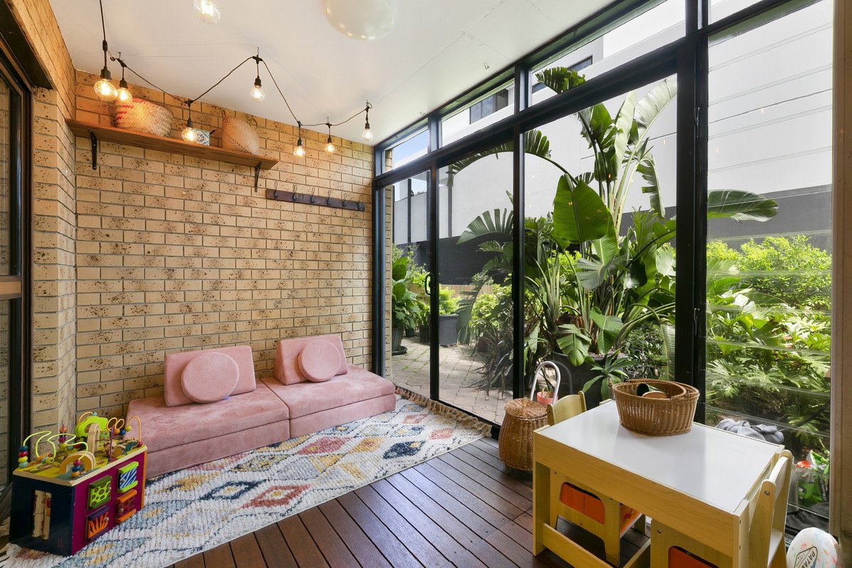 3/1881 Gold Coast Highway BURLEIGH HEADS 4