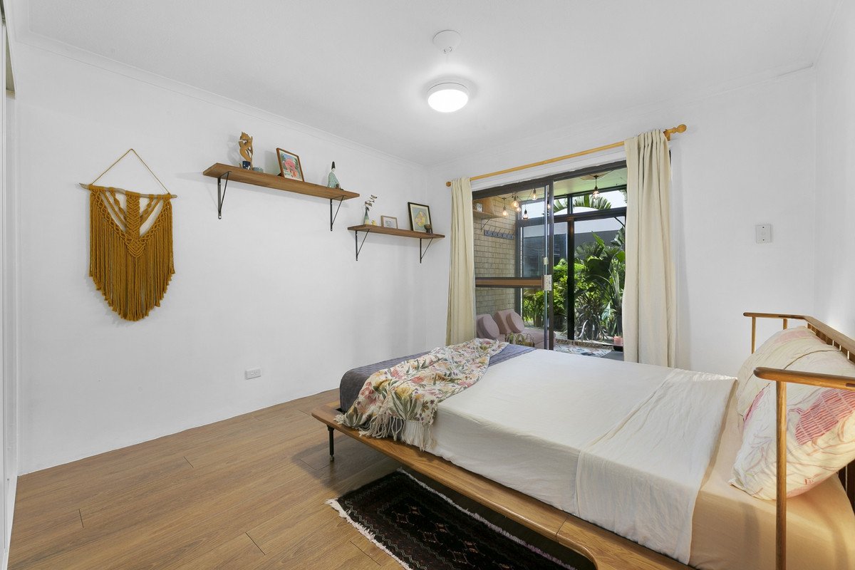 3/1881 Gold Coast Highway BURLEIGH HEADS 6