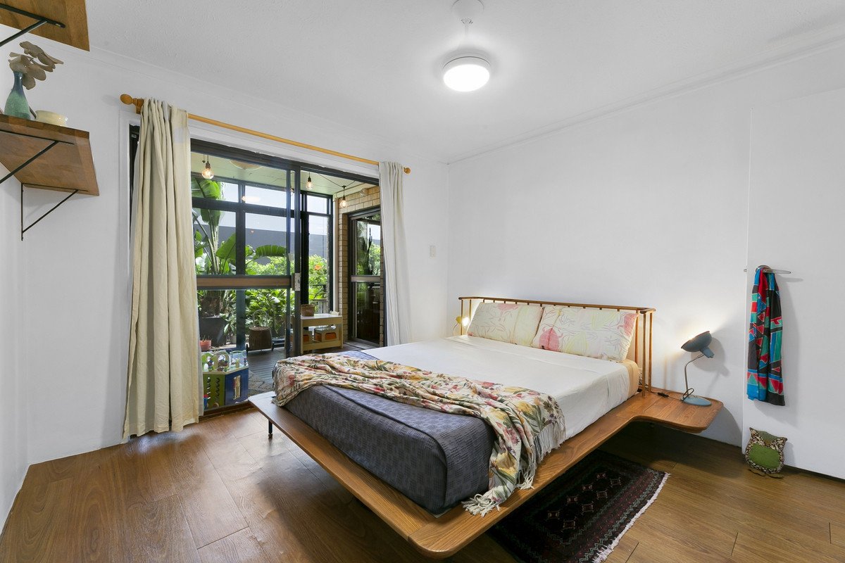 3/1881 Gold Coast Highway BURLEIGH HEADS 7