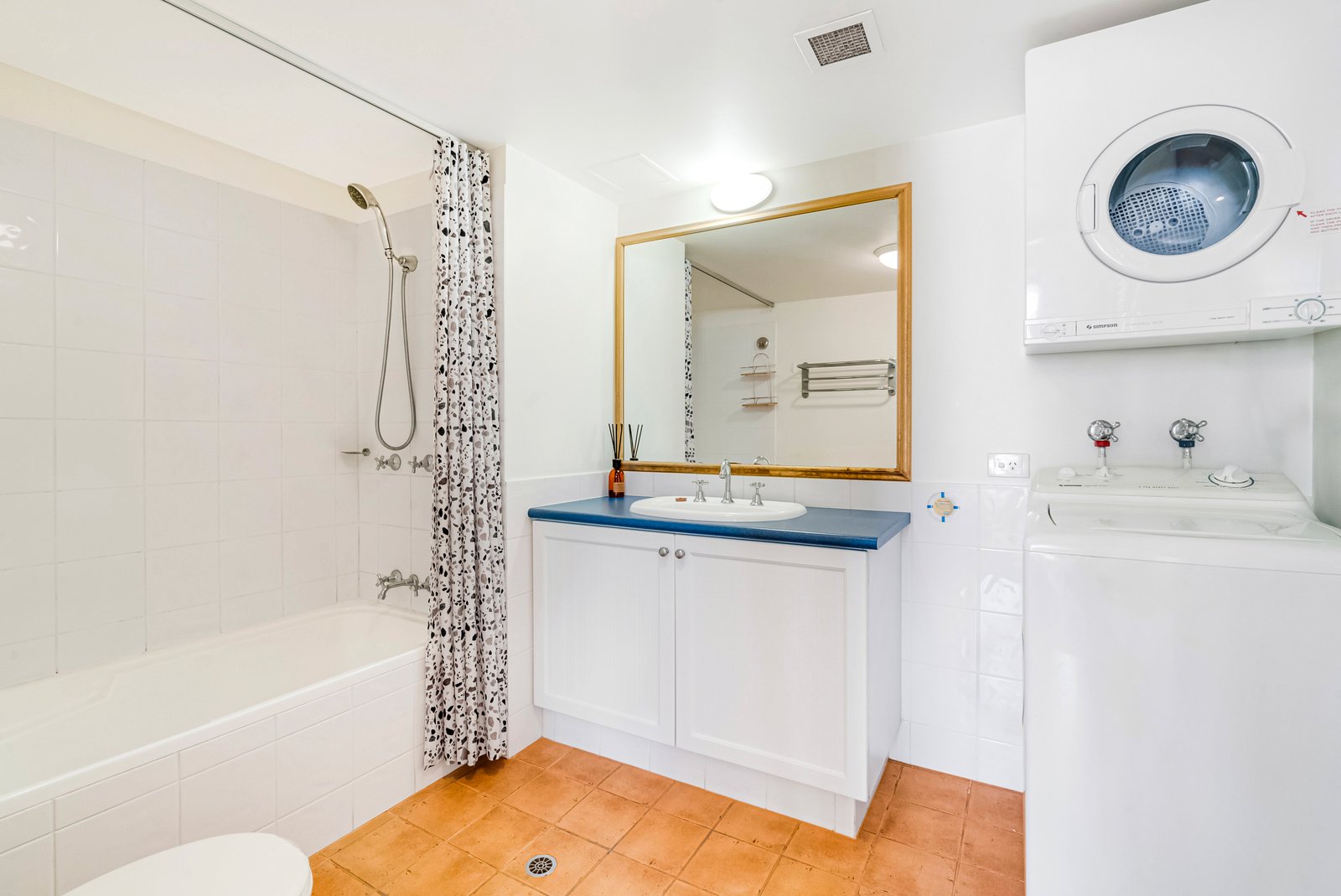 318/99 Griffith Street COOLANGATTA 6