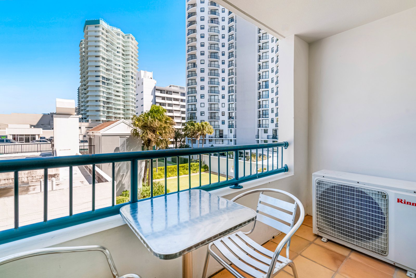 318/99 Griffith Street COOLANGATTA 7