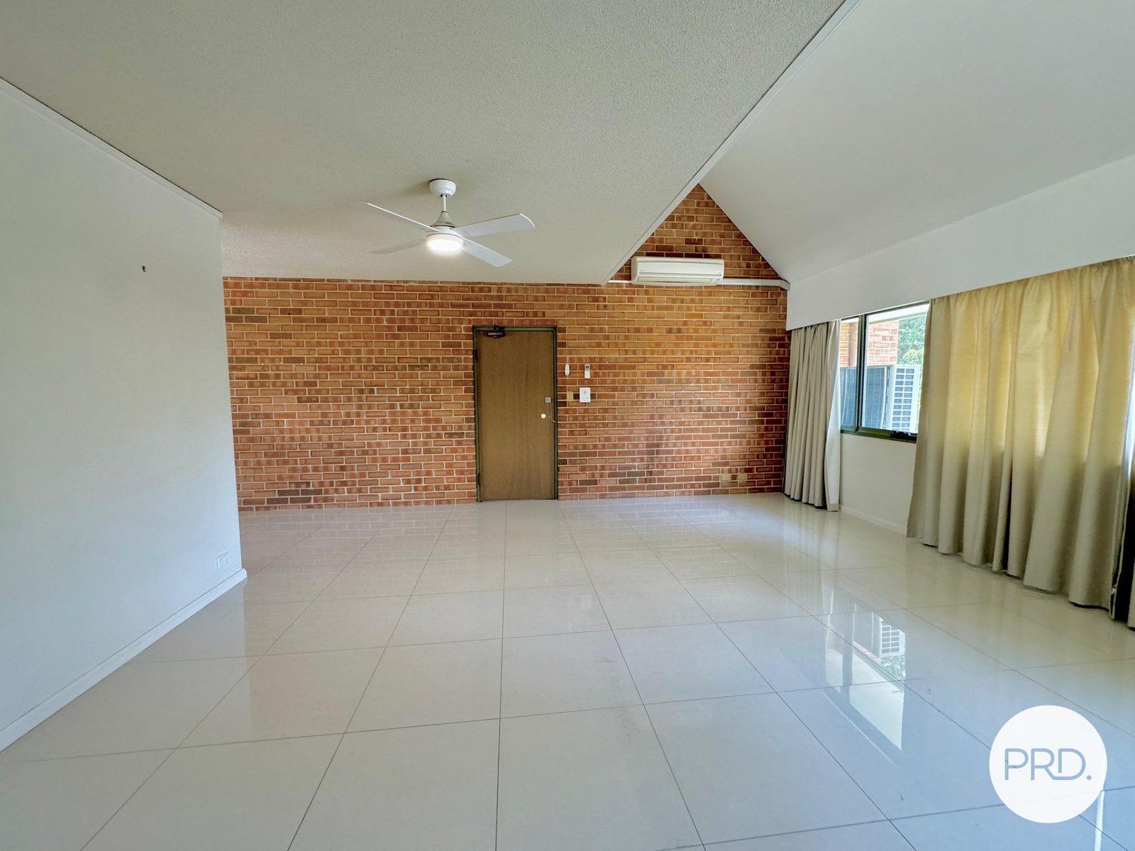 3/19 Howitt Street KINGSTON 2