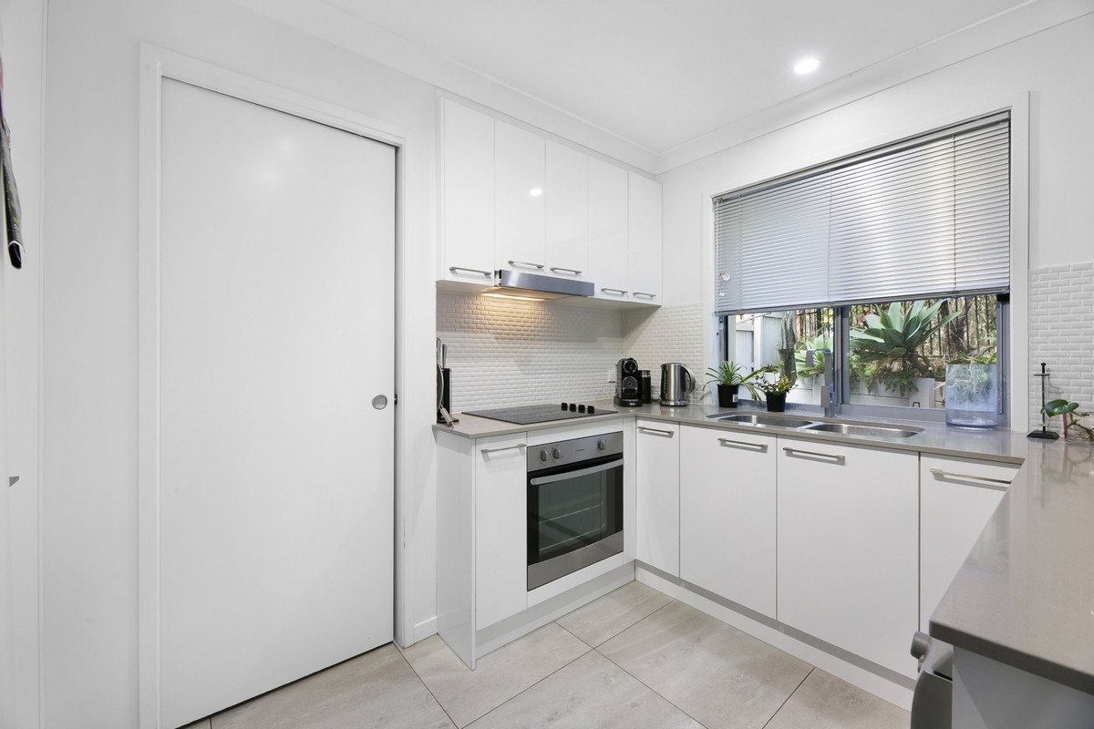 3/19 Rees Court Elanora 6