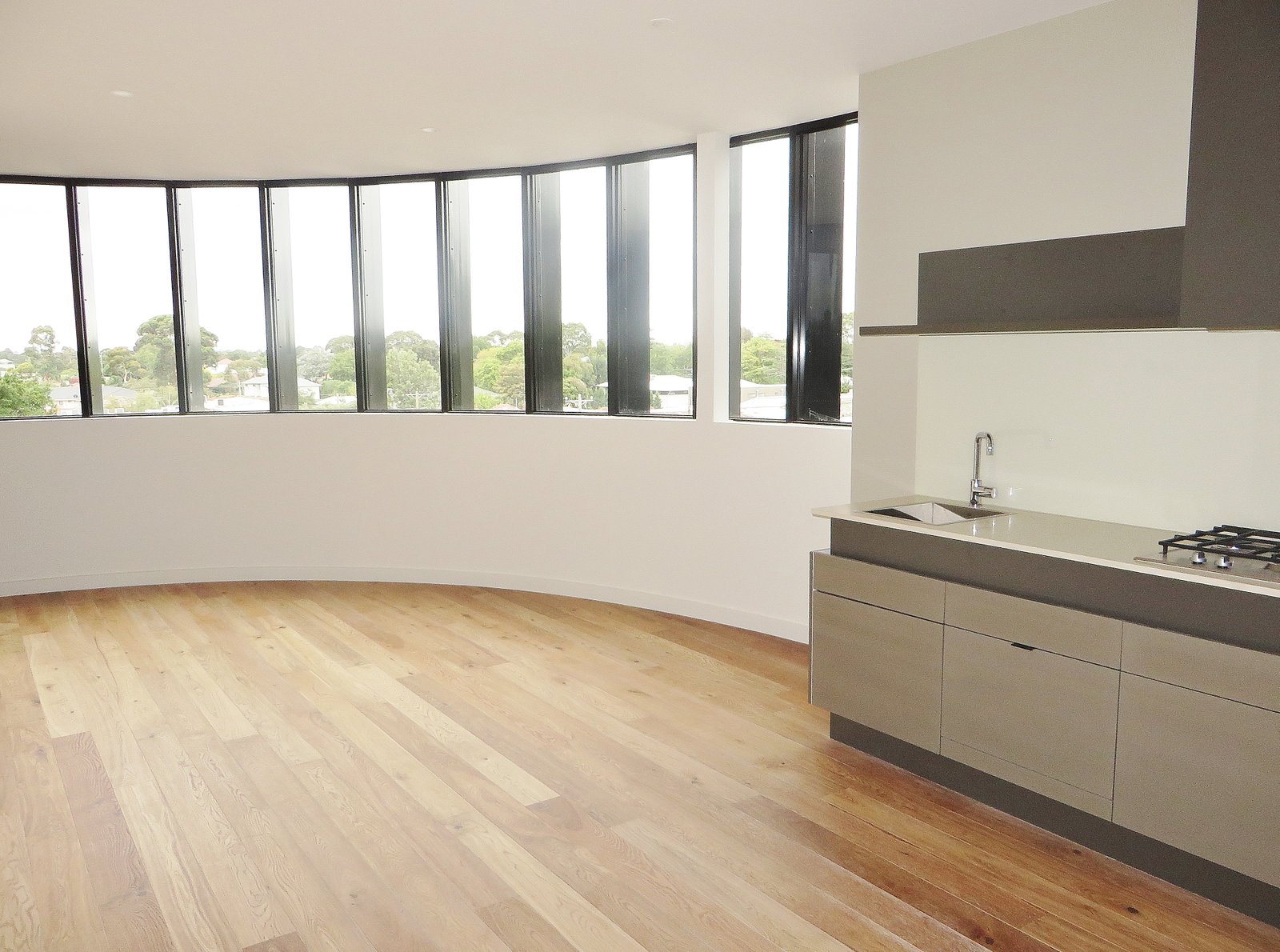 Gallery: 319/218 Bay Road