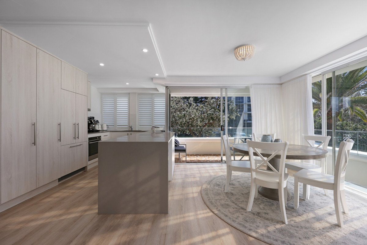 3/194-198 The Esplanade Burleigh Heads 7