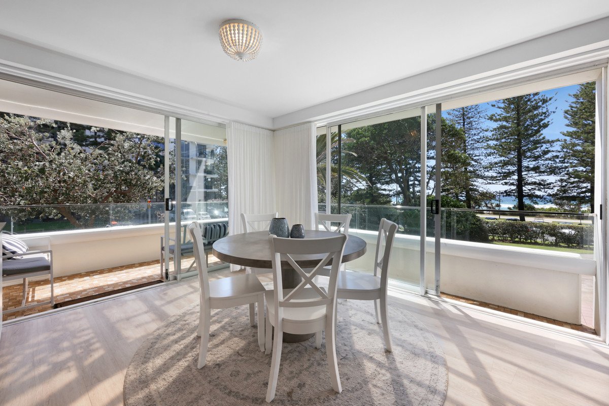 3/194-198 The Esplanade Burleigh Heads 12