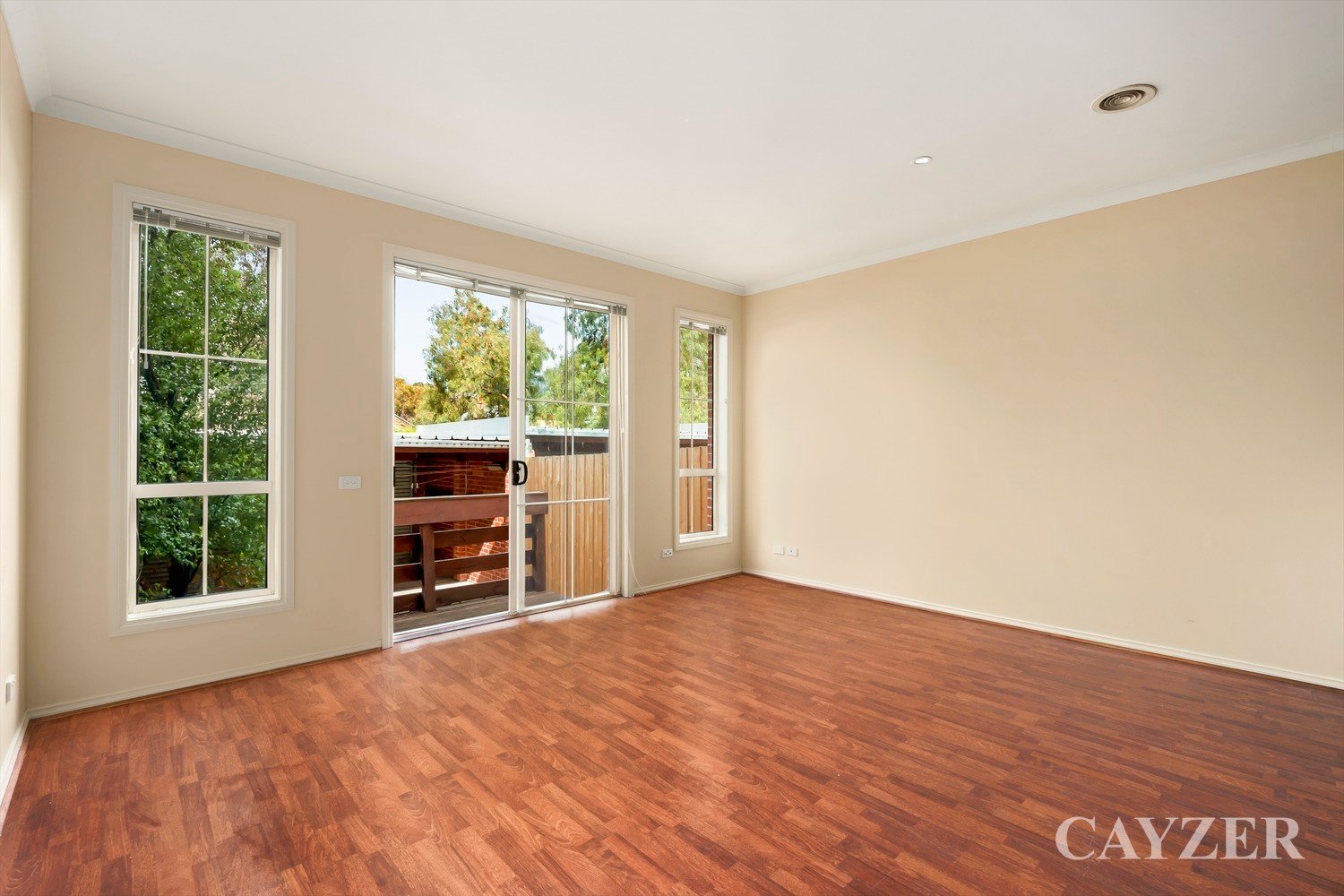 Gallery: 3/196 Nicholson Street