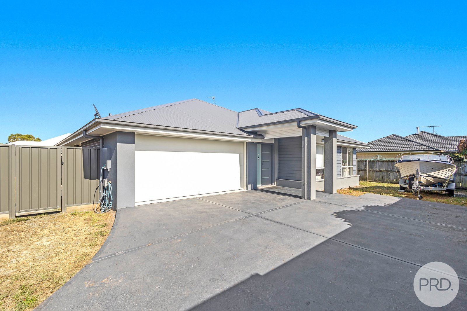 31A Broughton Circuit TANILBA BAY 1