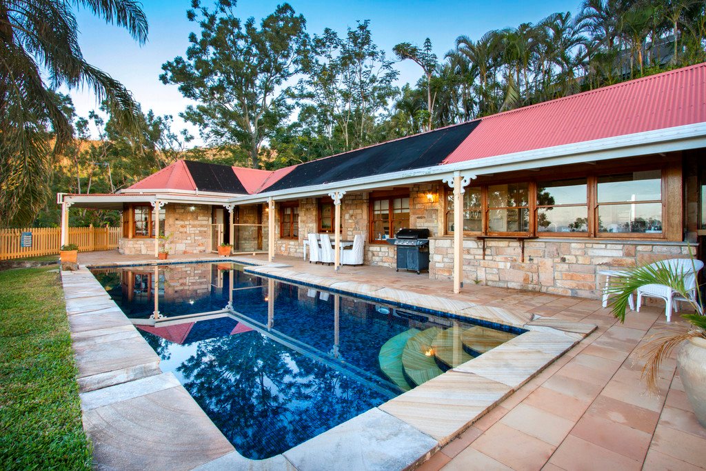 31a Manooka Drive CANNONVALE 3